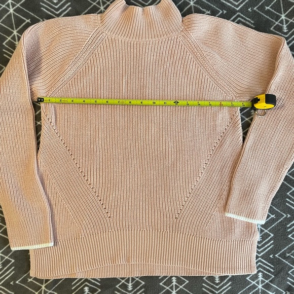 GAP Sweater - Picture 2 of 5